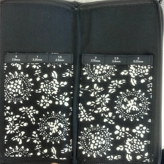 Double Point/ Hook Needle Case