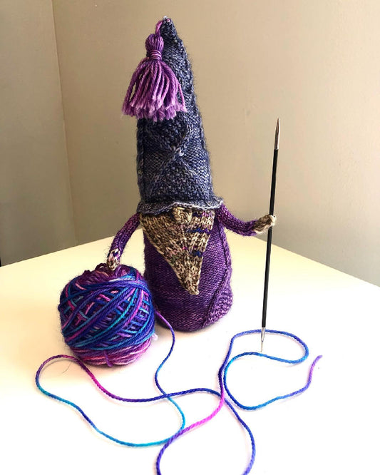 Gnathan 💁🏻‍♀️💜💙 @imagined_landscapes #gnomemkal6 #soadorable...