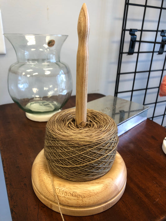 Wooden Yarn Butler by Chiaogoo